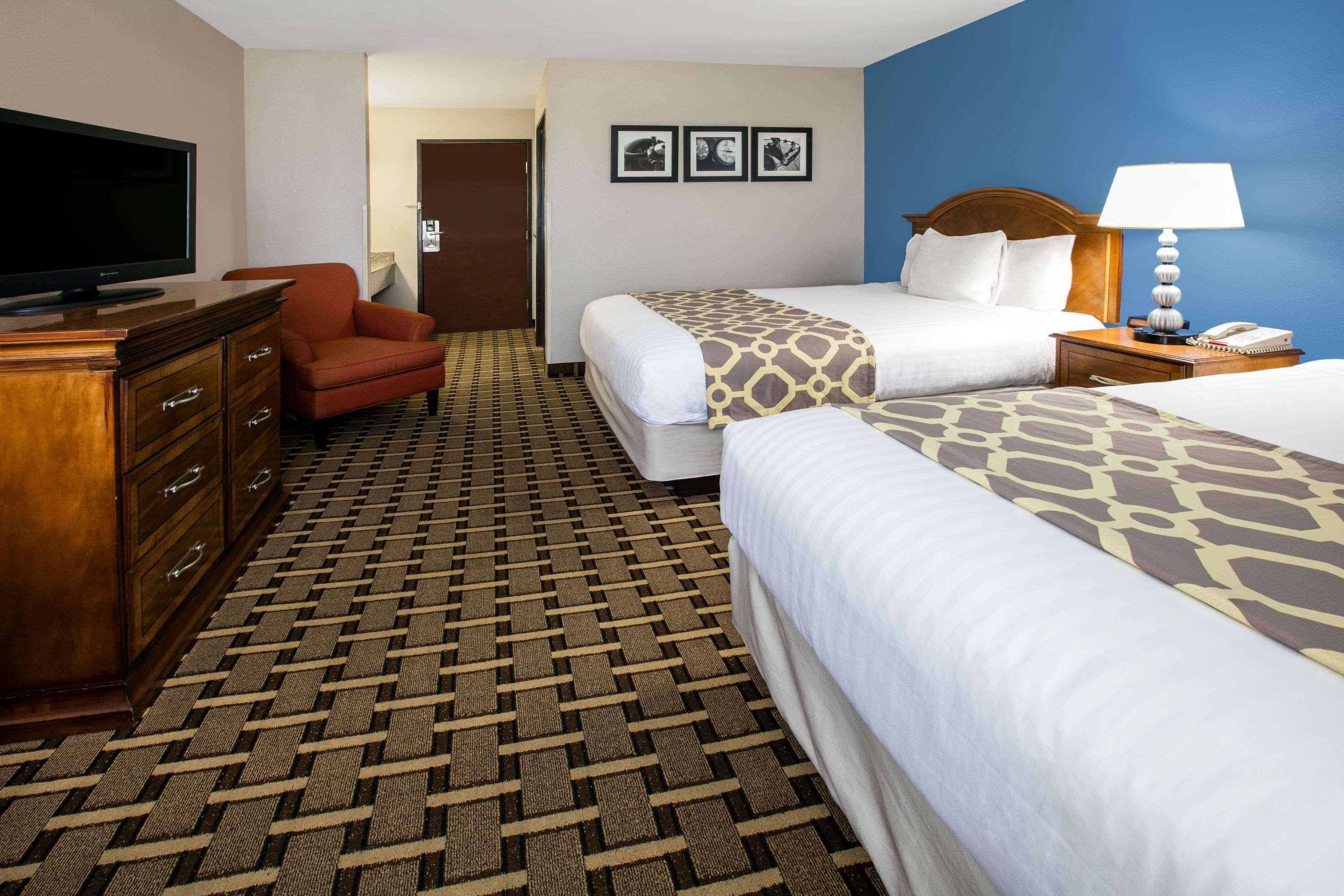 Hotel Baymont By Wyndham Lawton Esterno foto