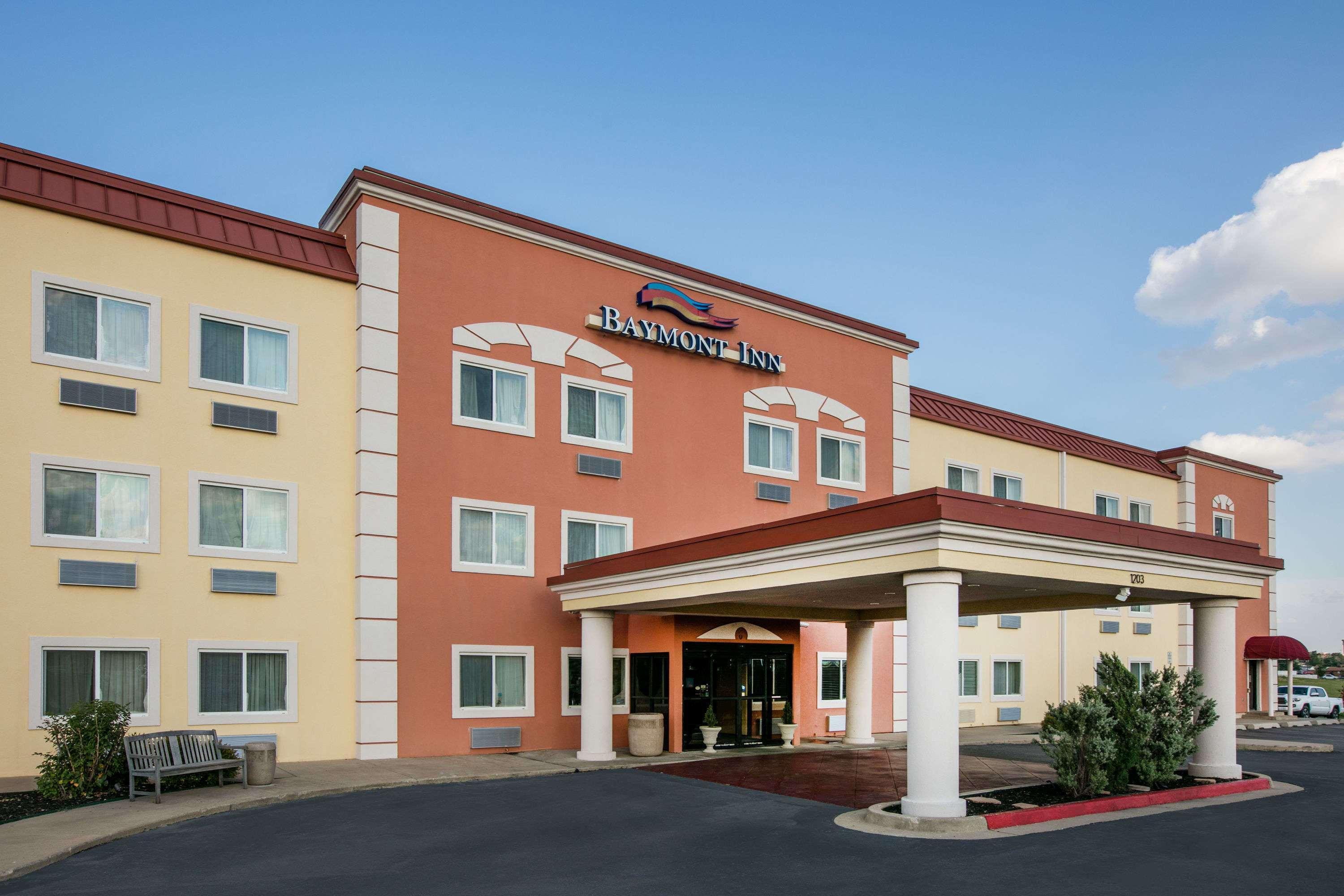 Hotel Baymont By Wyndham Lawton Esterno foto